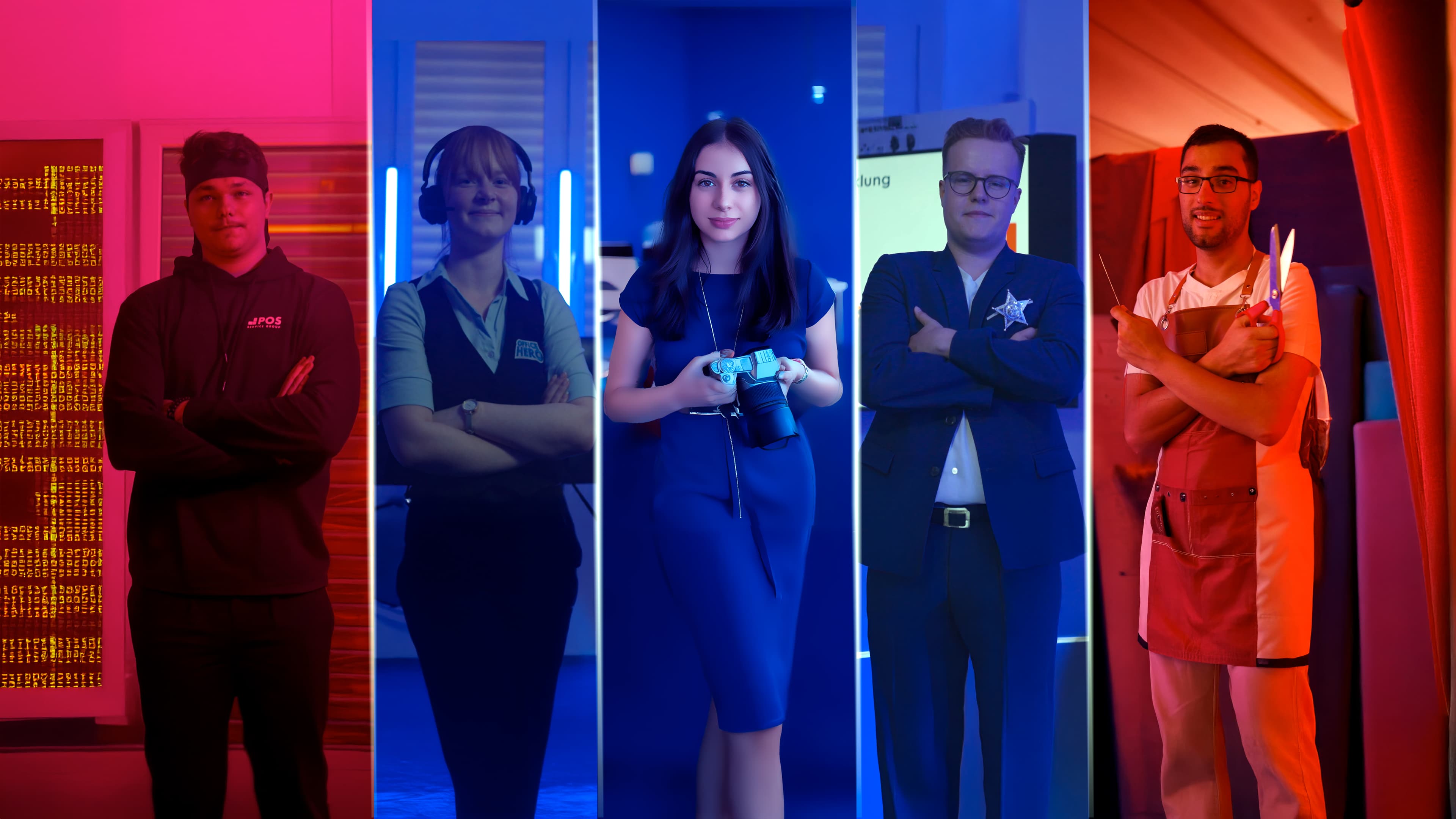 Cinq personnes se tiennent côte à côte, chacune portant un éclairage et une tenue de travail de couleur différente, suggérant diverses professions : technicien, opérateur, photographe, homme d'affaires et chef cuisinier, tous regardant l'appareil photo avec assurance.